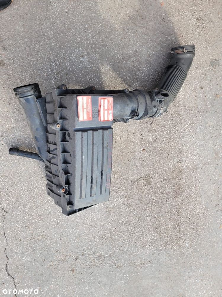 Filtr powietrza osłona seat Toledo diesel - 1