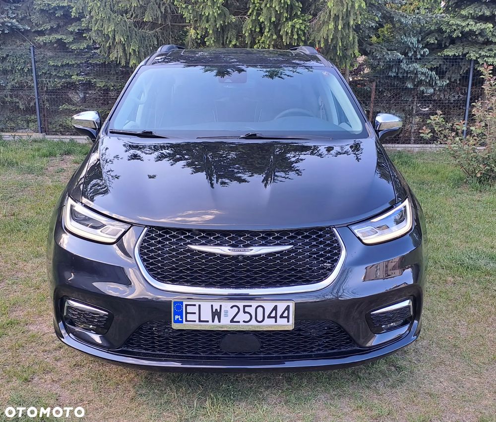 Chrysler Pacifica - 21