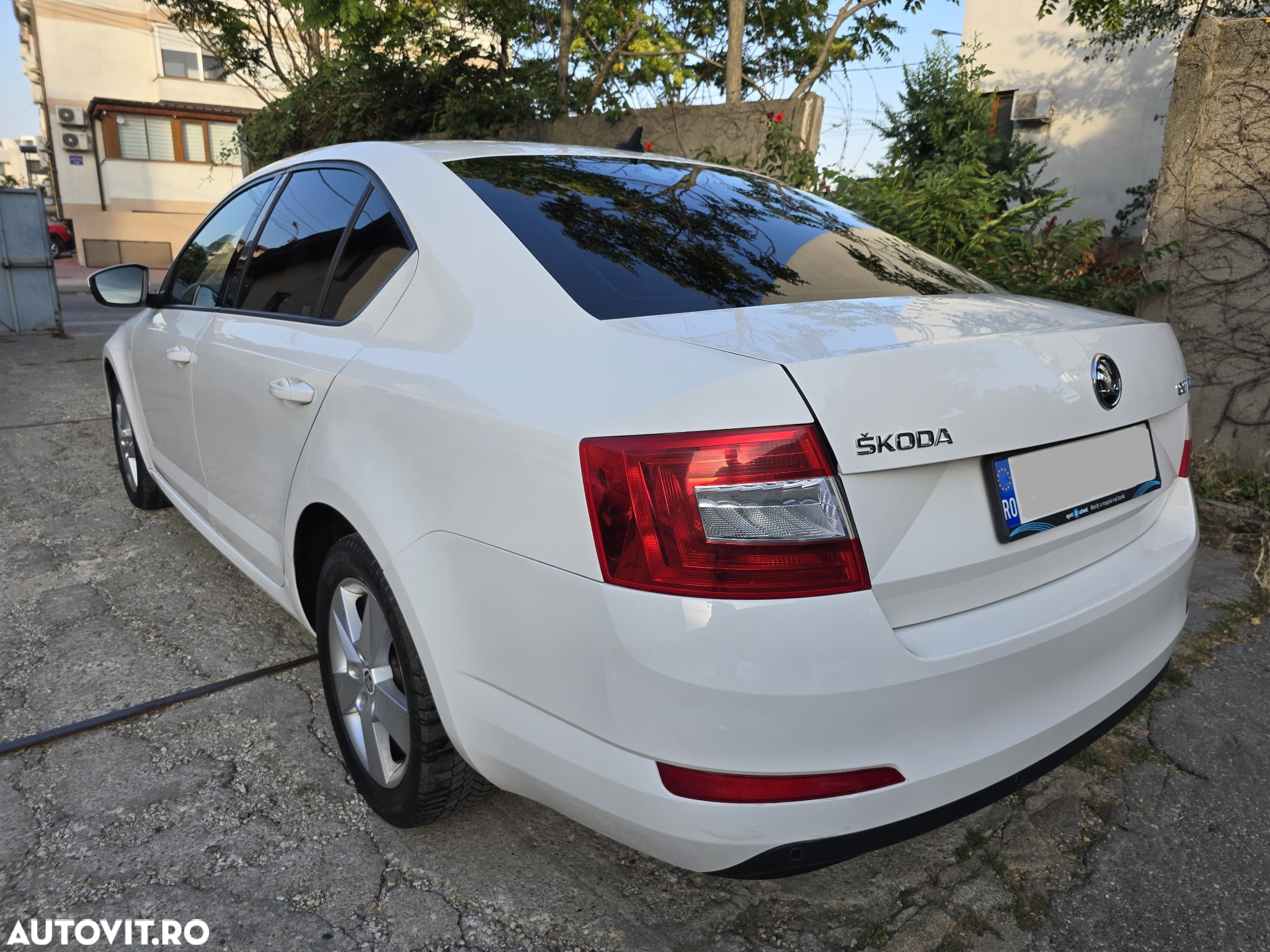 Skoda Octavia 1.6 TDI Ambition - 11