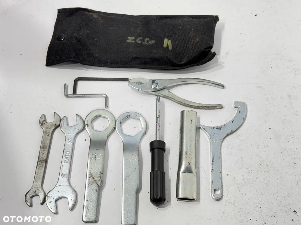 Zestaw kluczy Kawasaki Z 650   Z650 - 1