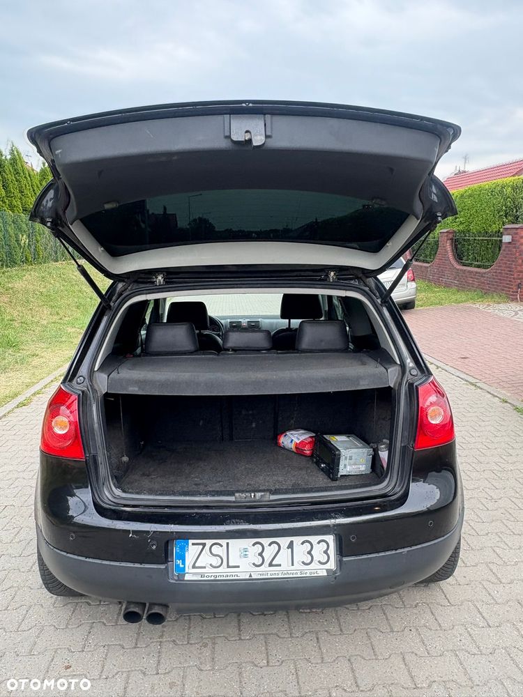 Volkswagen Golf 2.0 FSI Comfortline - 12