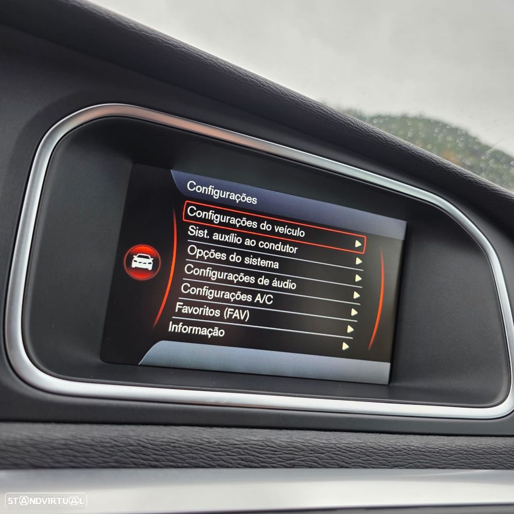 Volvo V40 1.6 D2 R-Design - 21