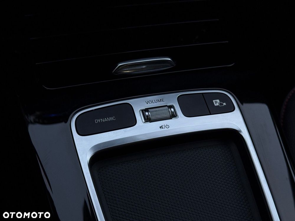 Mercedes-Benz CLA 200 d AMG Line 8G-DCT - 21