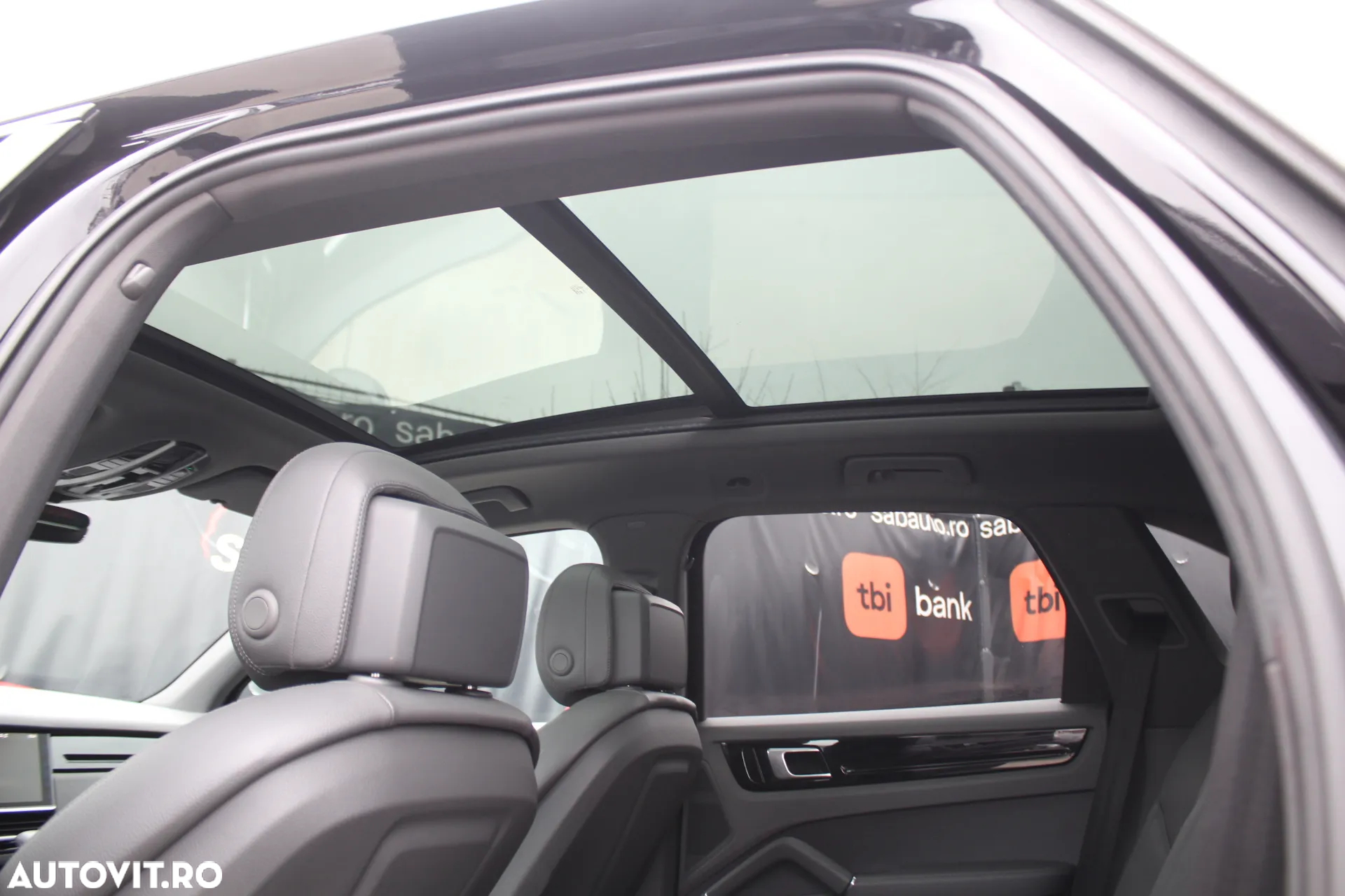 Porsche Cayenne - 14