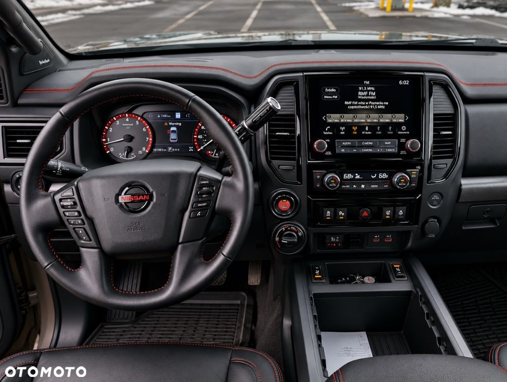 Nissan Titan - 16