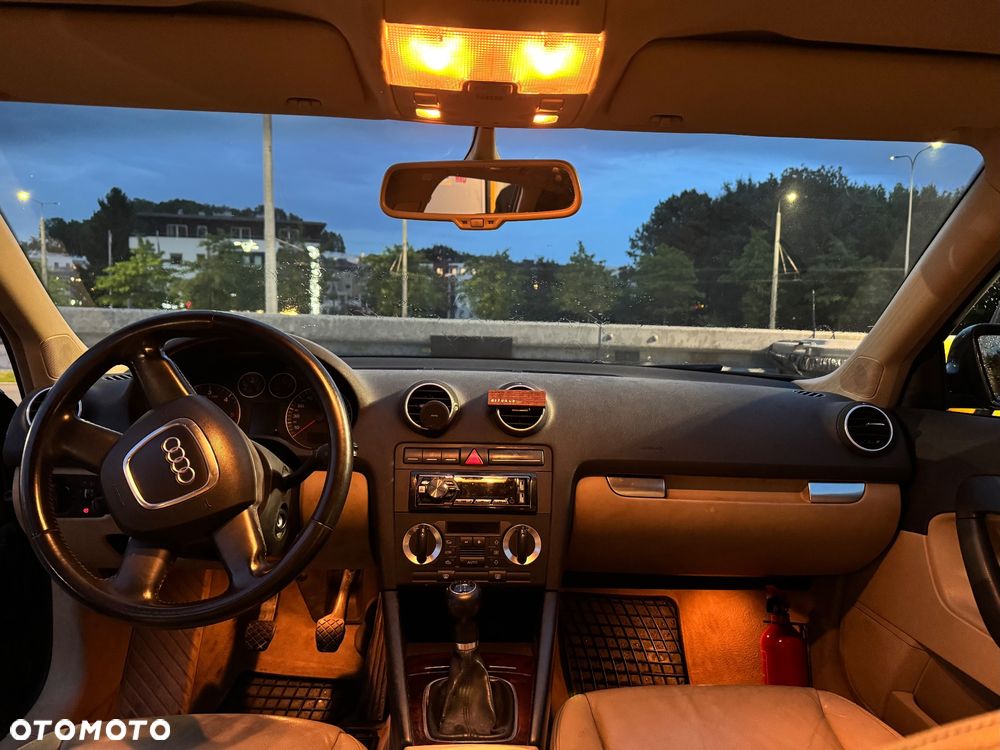 Audi A3 Sportback 1.9 TDI Ambiente - 11