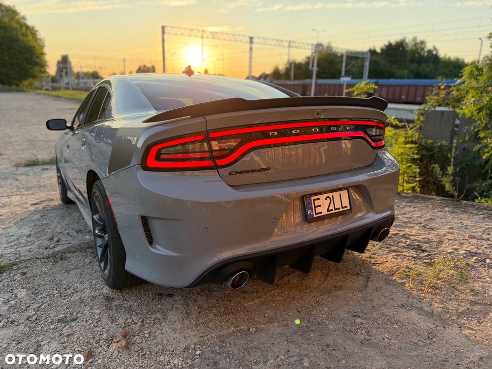 Dodge Charger 5.7 R/T Daytona - 13
