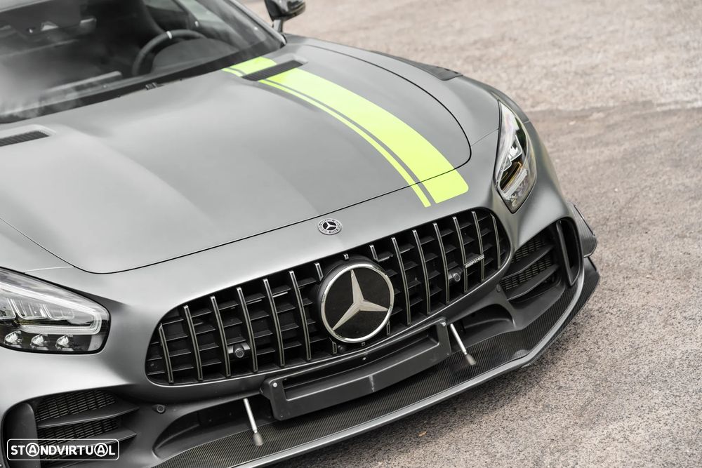 Mercedes-Benz AMG GT R - 6
