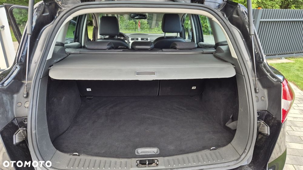 Ford Kuga - 13