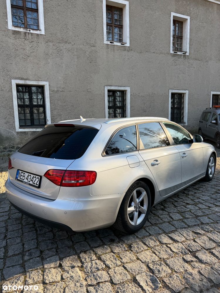 Audi A4 Avant 2.0 TDI - 6