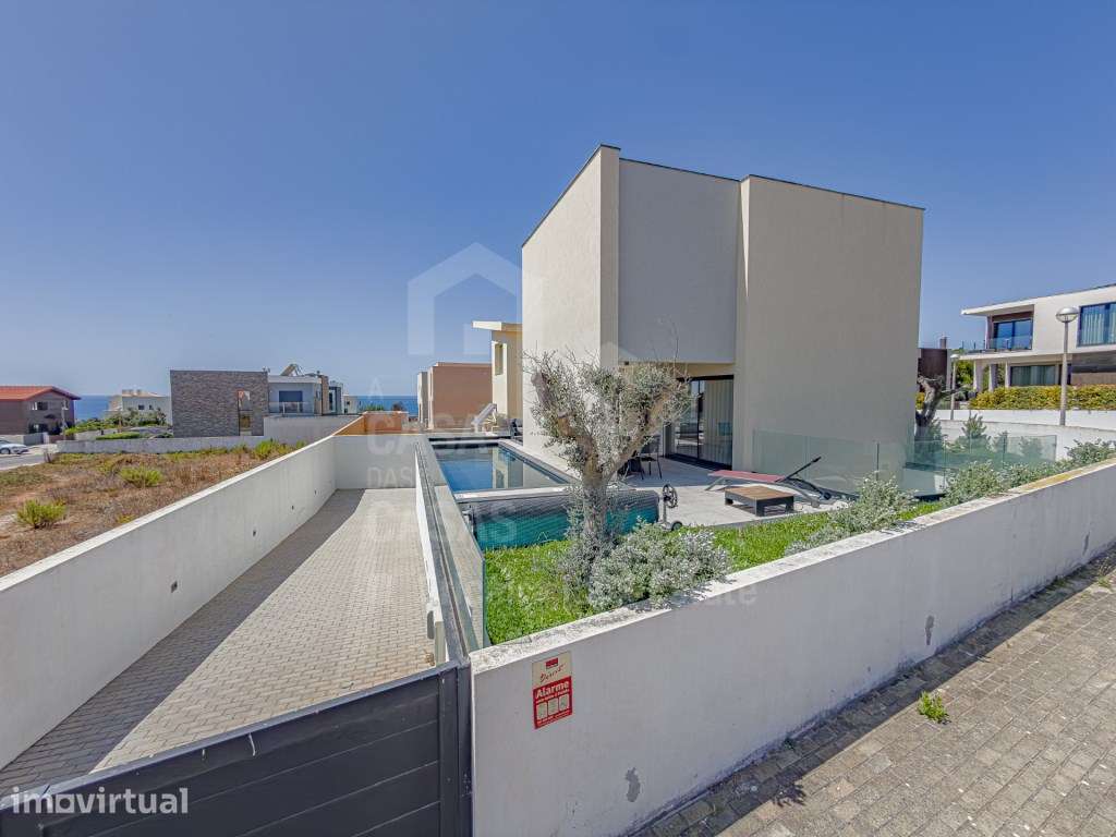 Vende Moradia T3 - Ericeira 8 km, A Casa das Casas - Grande imagem: 3/33