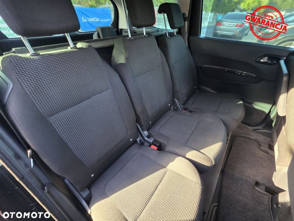 Peugeot 5008 - 24