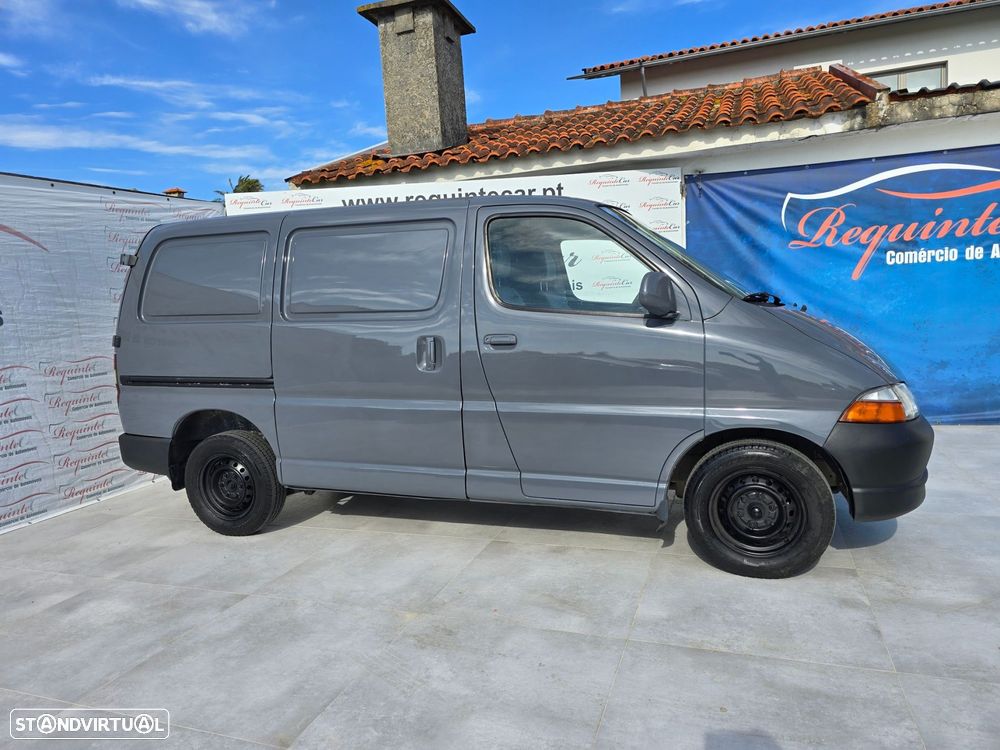 Toyota HiAce 2.4 D LXH12LB - 6