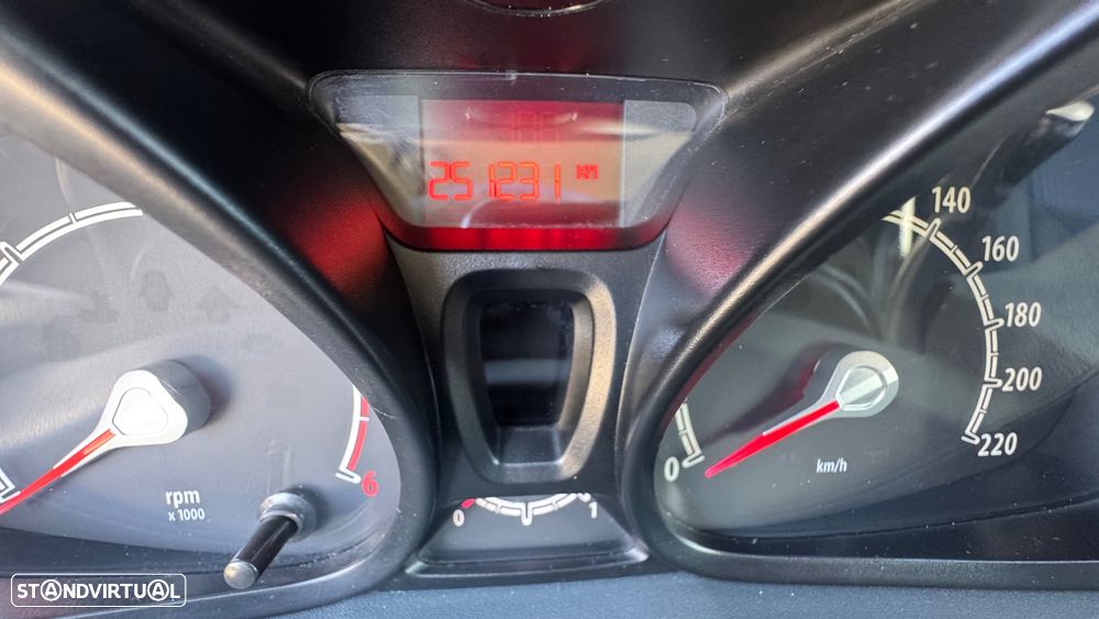 Ford Fiesta - 6