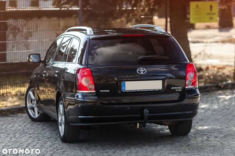 Toyota Avensis 2.2 D-4D Prestige - 14
