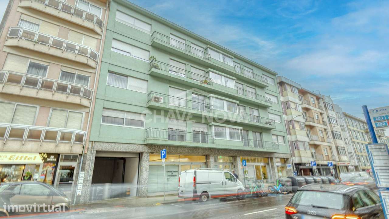 Apartamento T2 junto ao Marquês - Grande imagem: 2/25