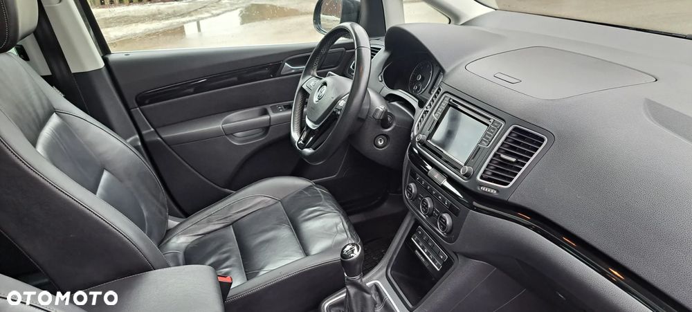 Volkswagen Sharan 2.0 TDI (BlueMotion Technology) Highline - 16