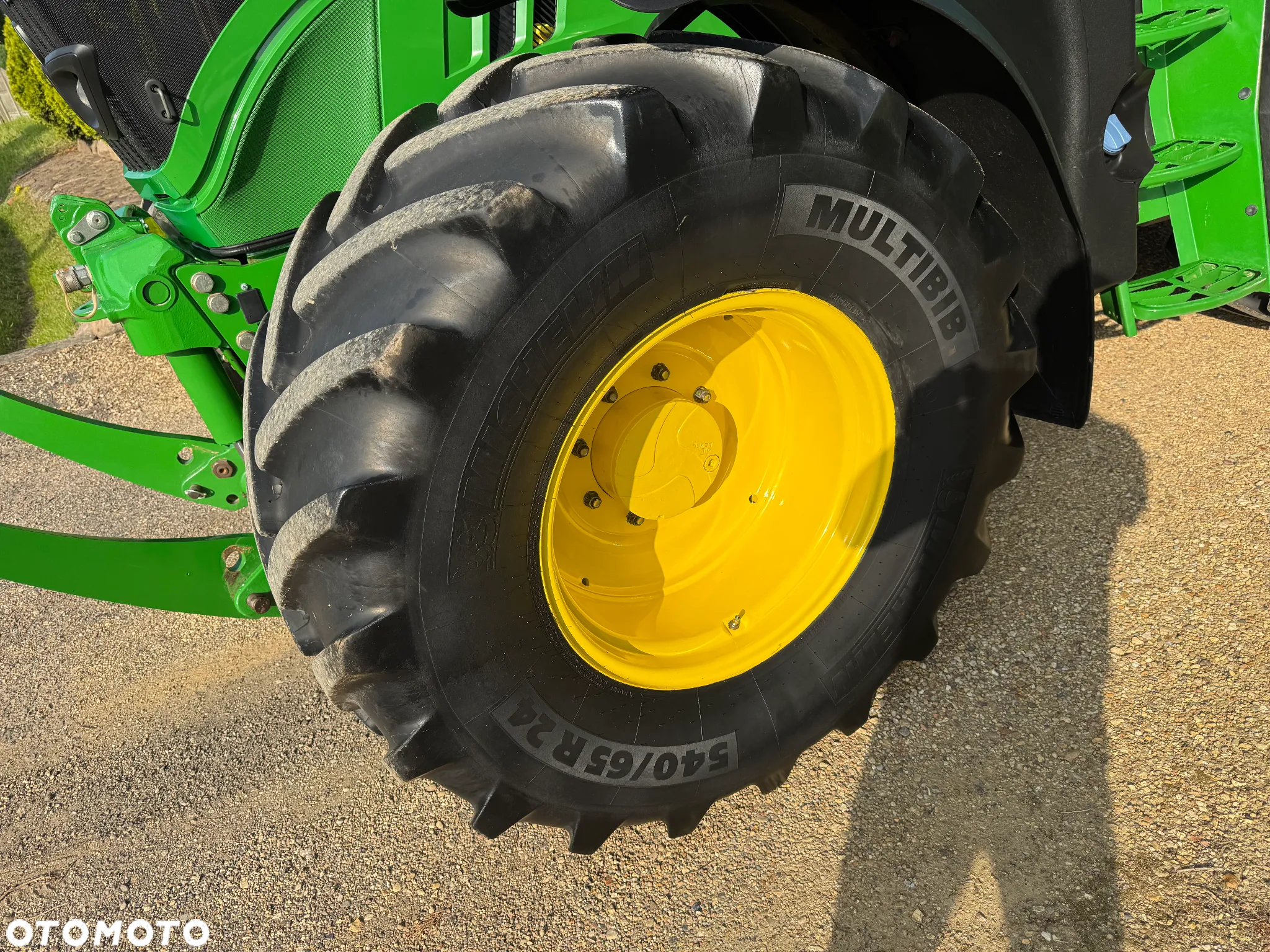 John Deere 6120R - 24