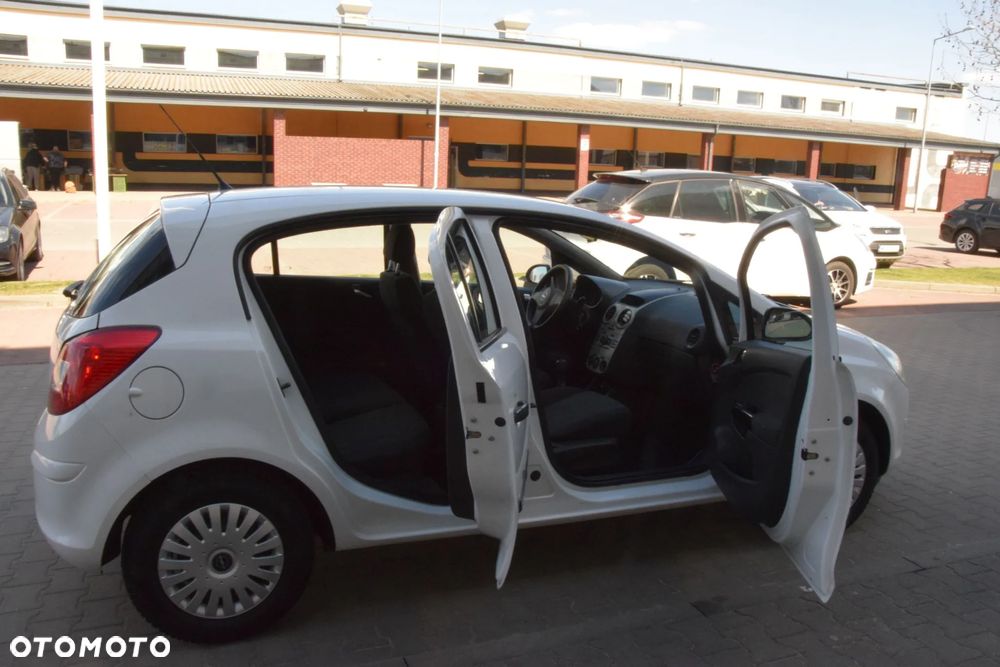 Opel Corsa 1.0 12V Cosmo - 17