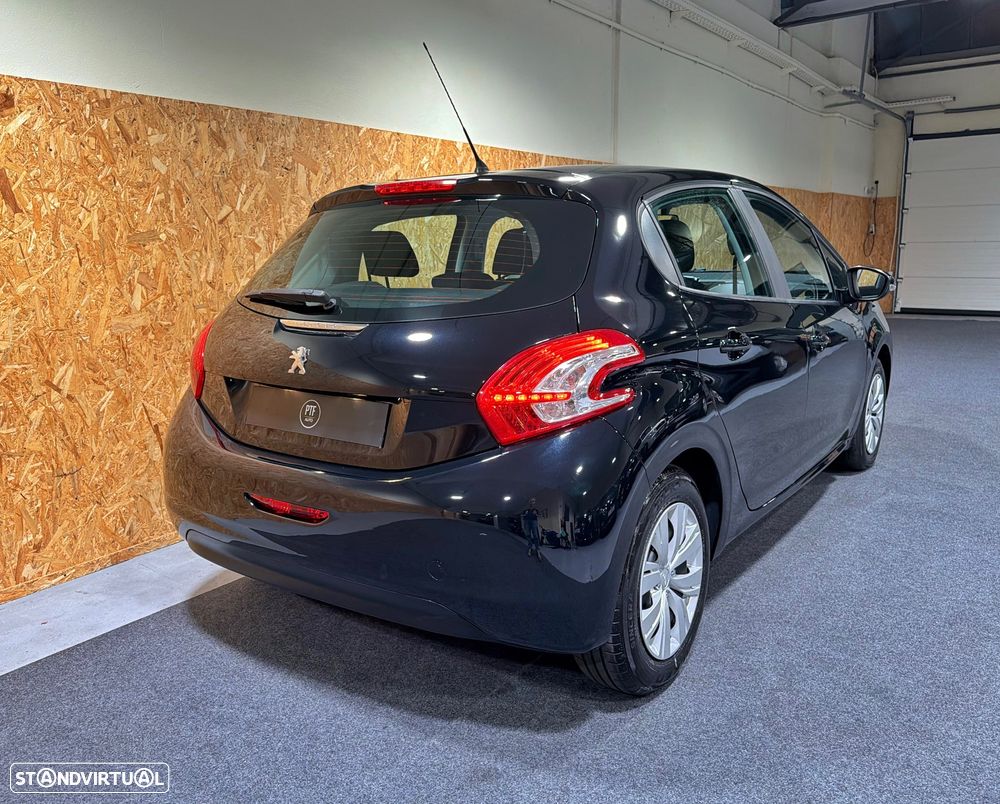 Peugeot 208 1.4 HDi Active - 4