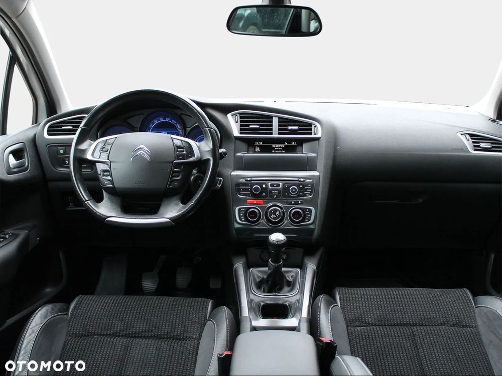 Citroën C4 VTi 120 Exclusive - 8