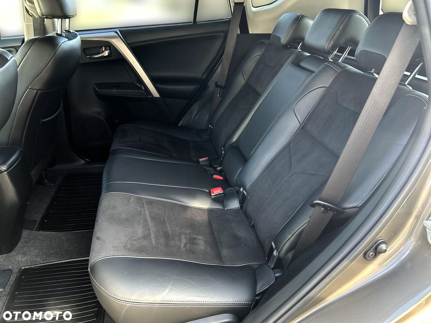 Toyota RAV4 - 21