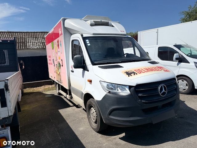 Mercedes-Benz Sprinter - 1