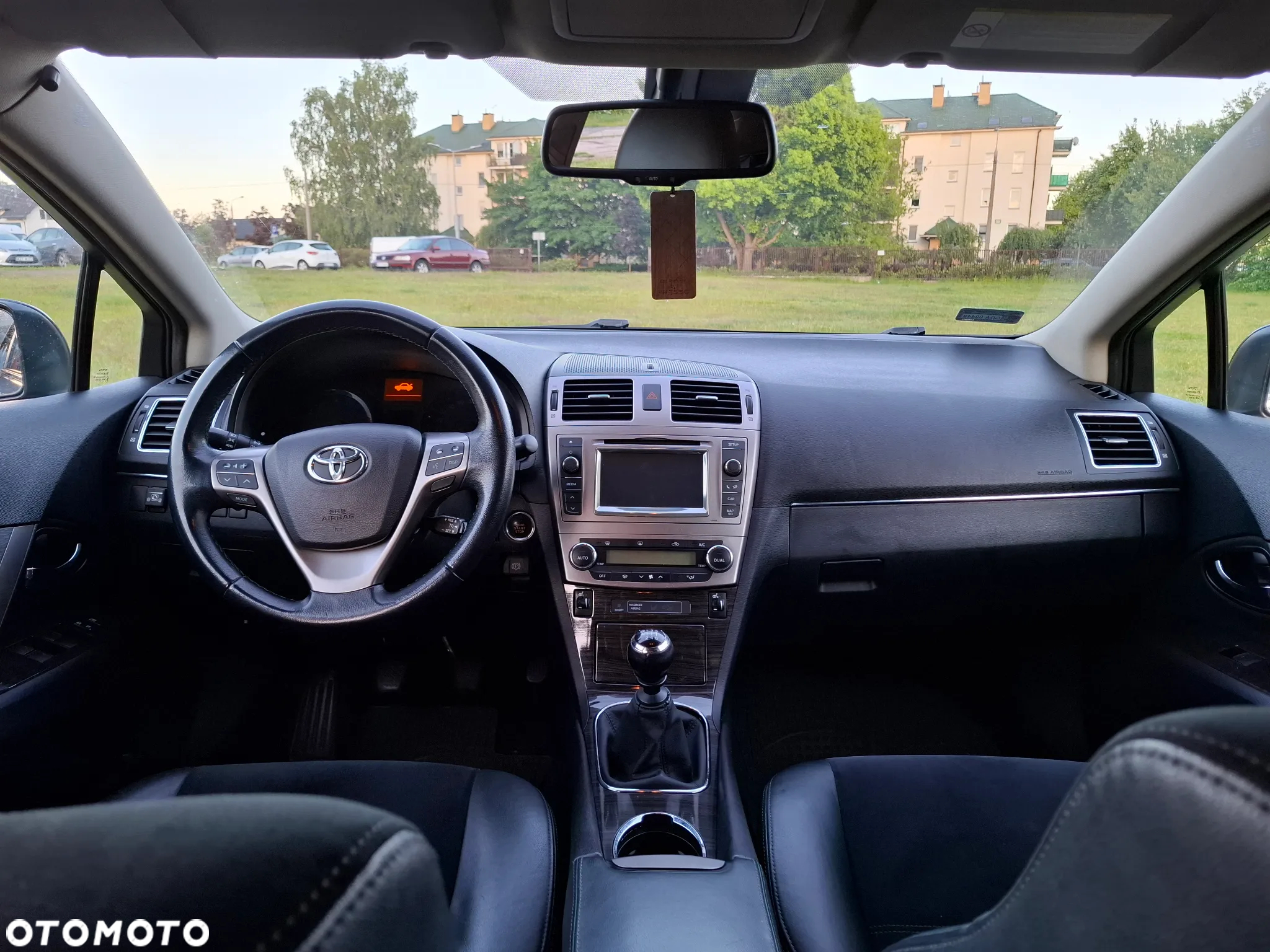 Toyota Avensis 1.8 Prestige MS - 20