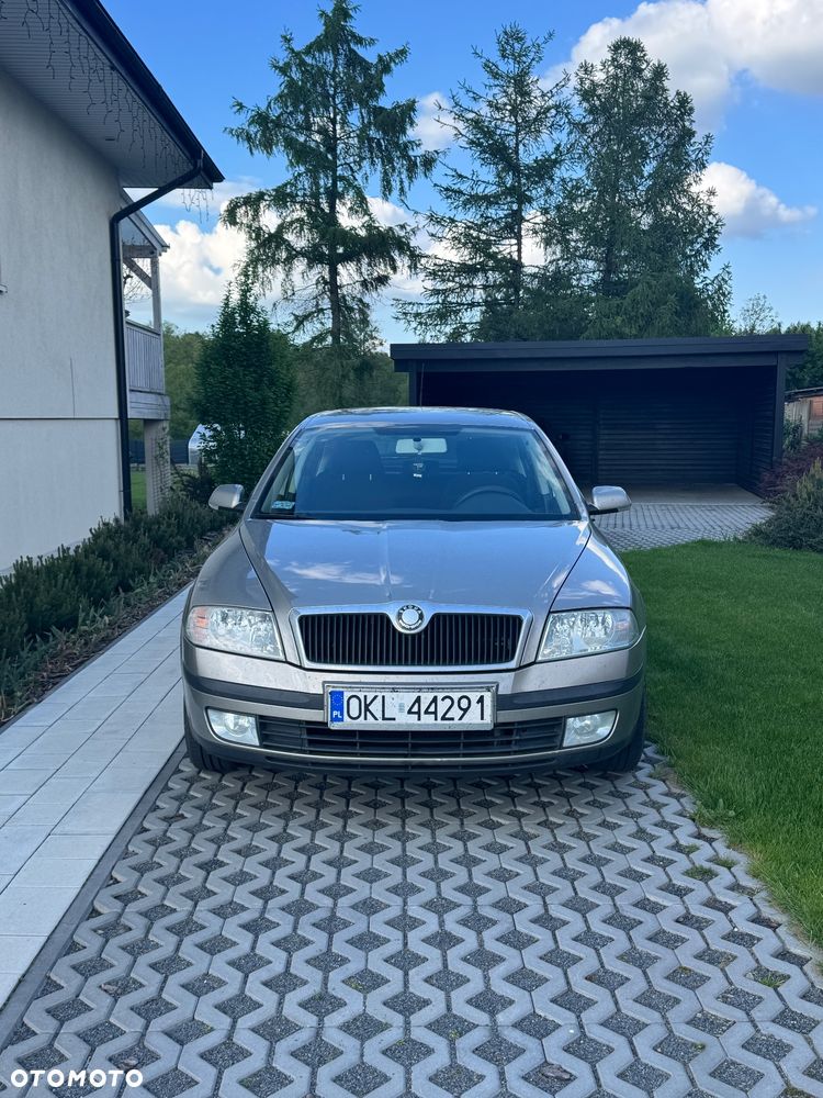 Skoda Octavia 1.6 FSI Classic - 1