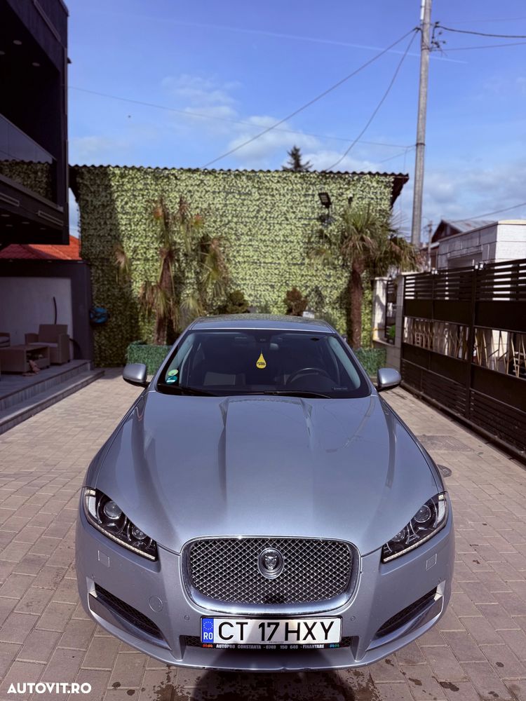 Jaguar XF 2.2D Luxury - 5