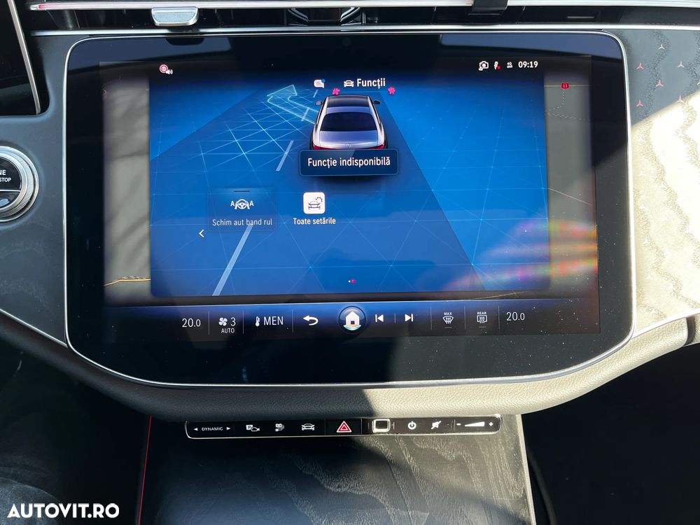 Mercedes-Benz E 400 4MATIC PHEV - 28