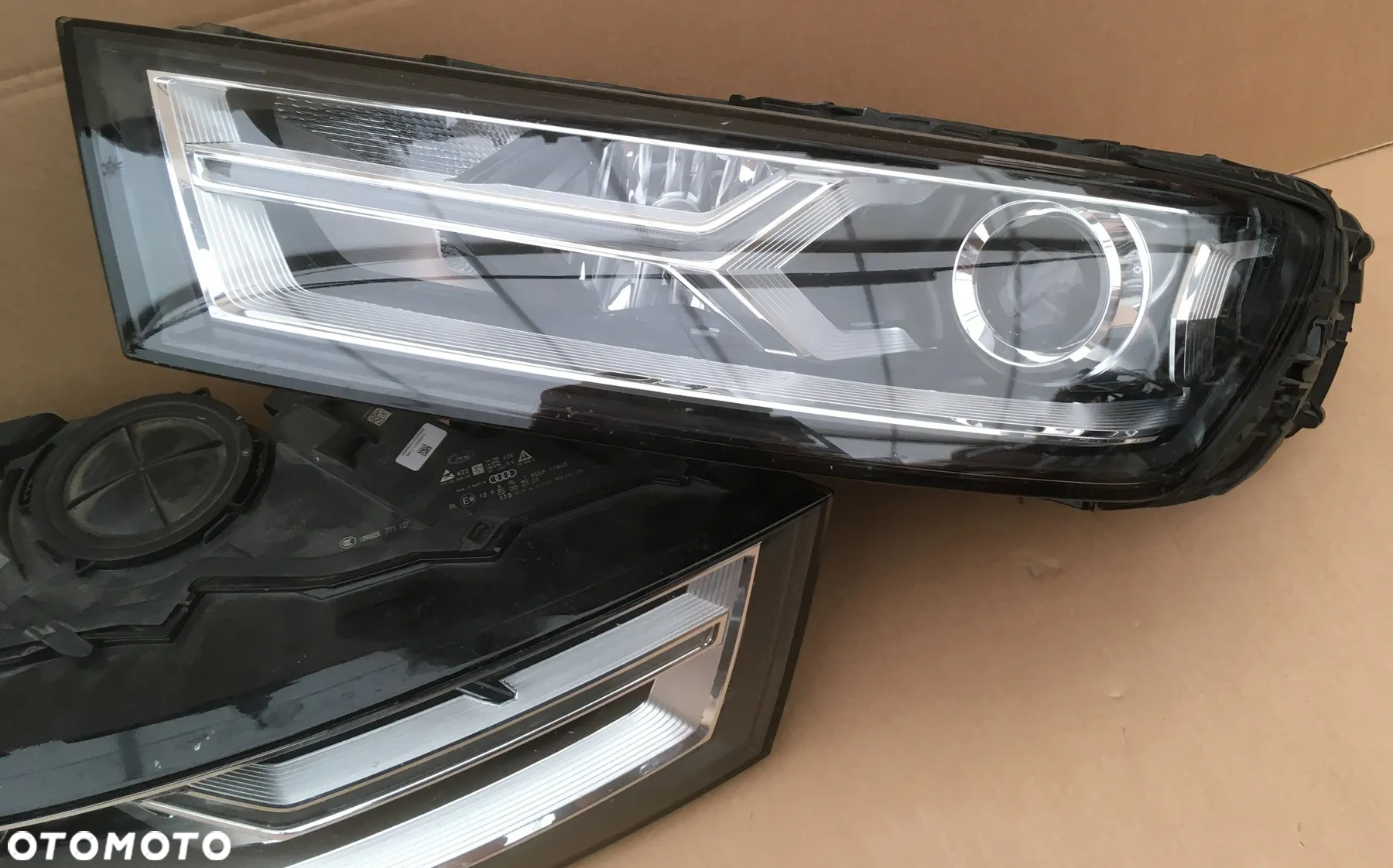 Audi Q7 4M reflektory bi xenon kompletne - 2