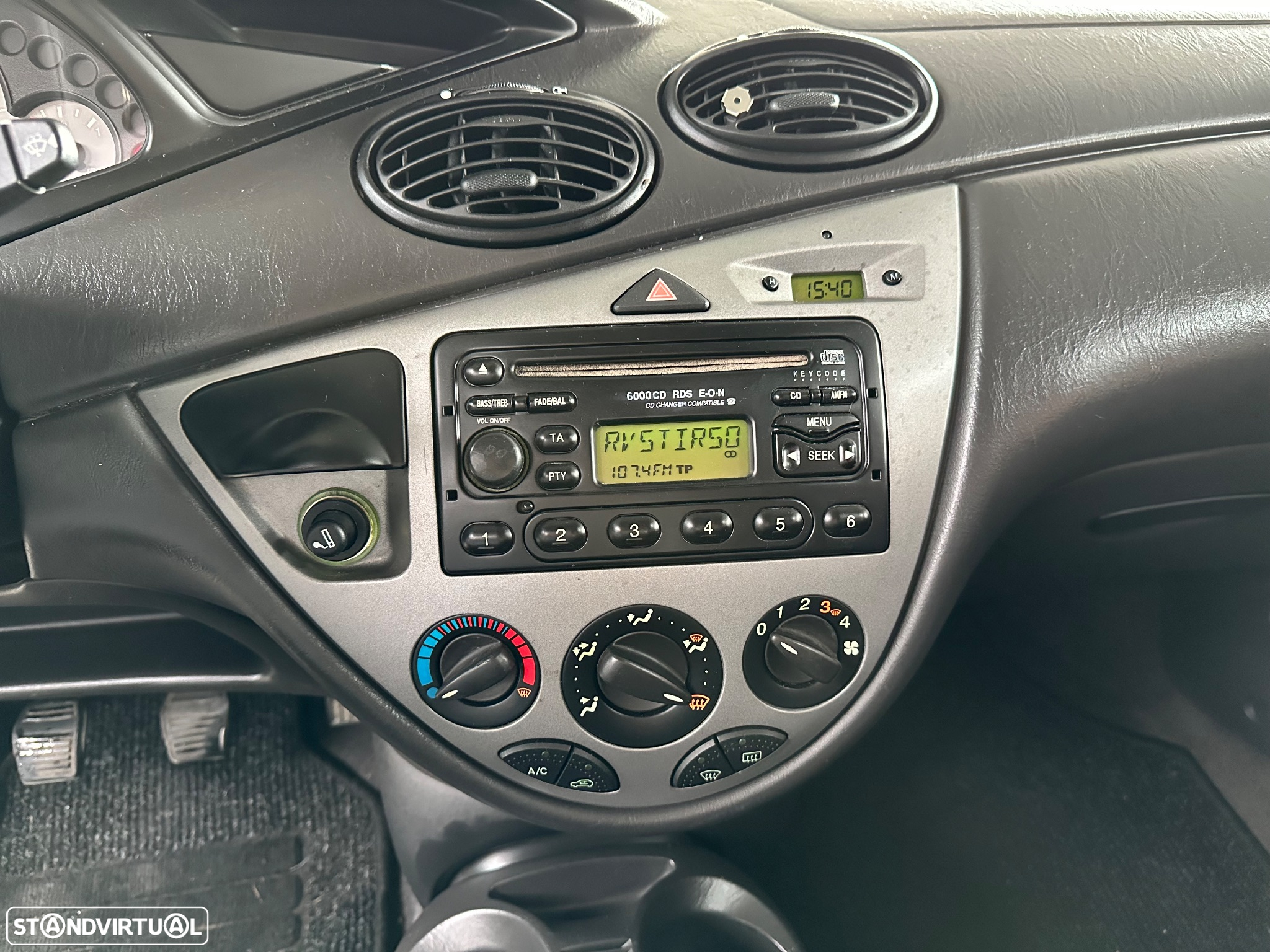 Ford Focus 1.8 TDdi Trend - 14