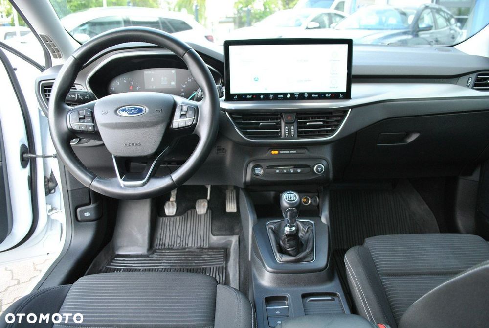 Ford Focus 1.0 EcoBoost Titanium - 13
