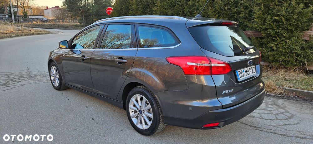 Ford Focus 1.0 EcoBoost Titanium - 5