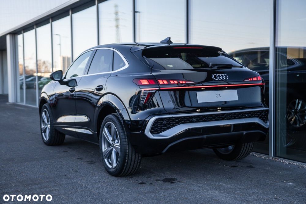 Audi Q3 Sportback - 4