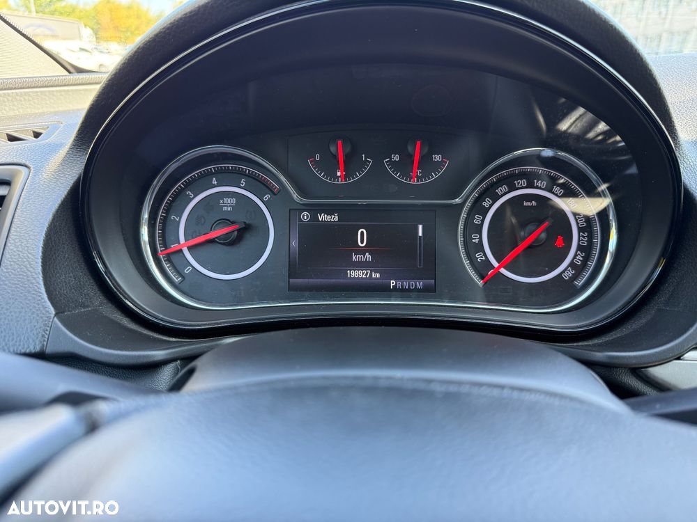 Opel Insignia - 2