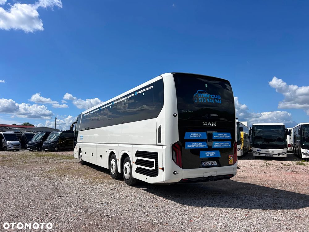 MAN Lions Coach - 7