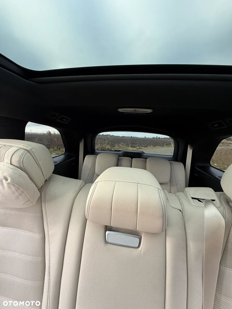 Mercedes-Benz GLS - 14