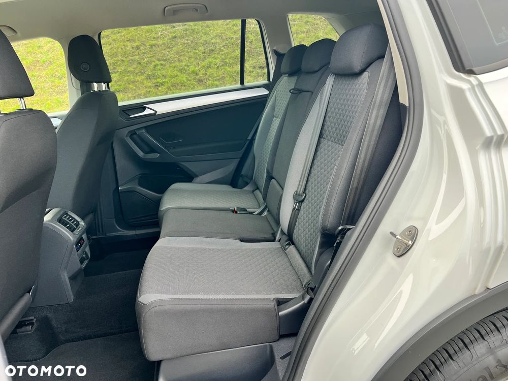 Volkswagen Tiguan Allspace 2.0 TDI SCR Comfortline - 14