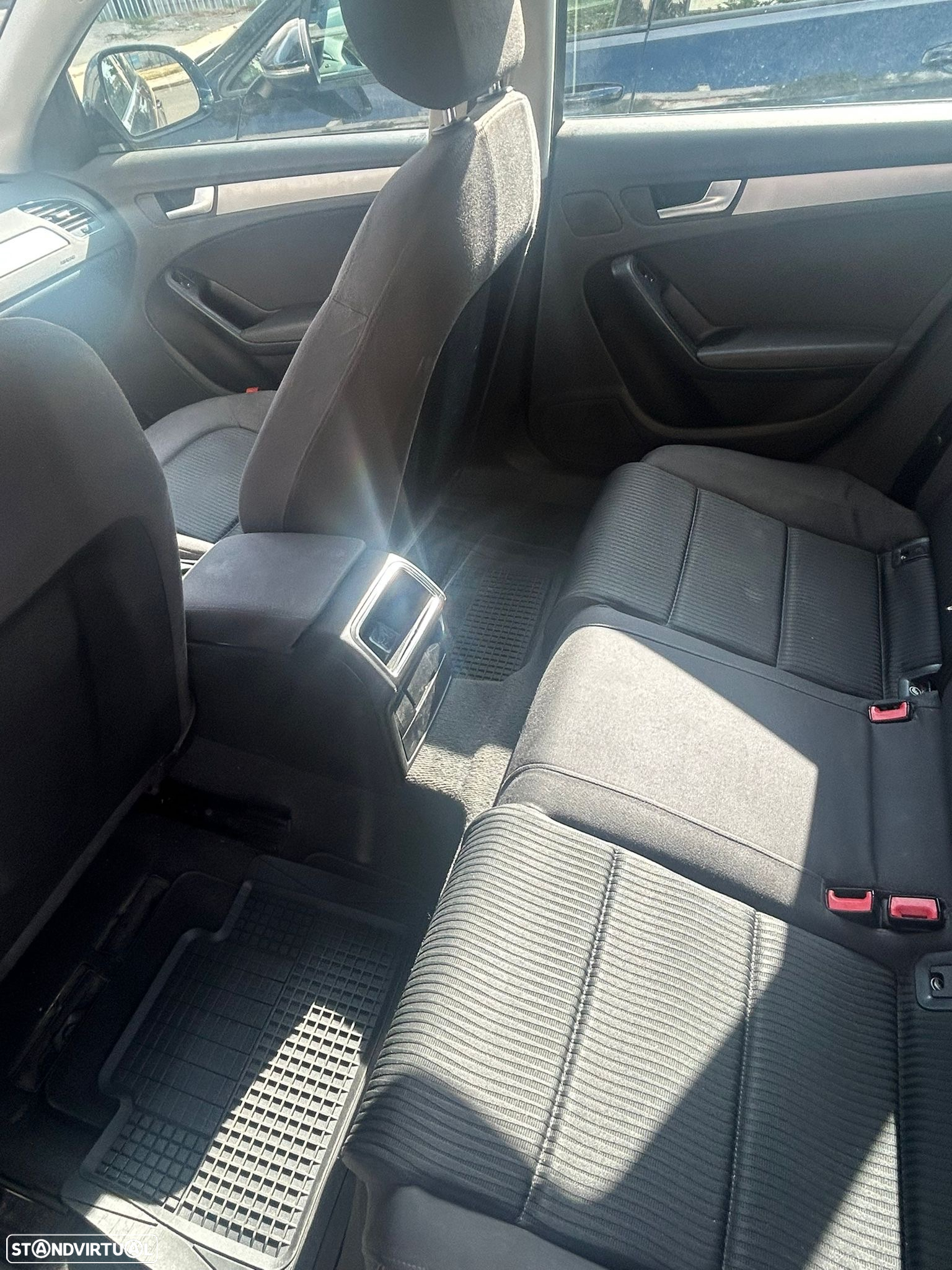Audi A4 Avant 2.0 TDI - 8