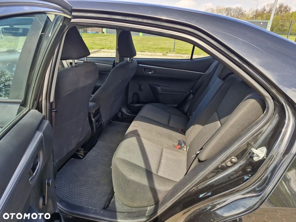 Toyota Corolla - 16