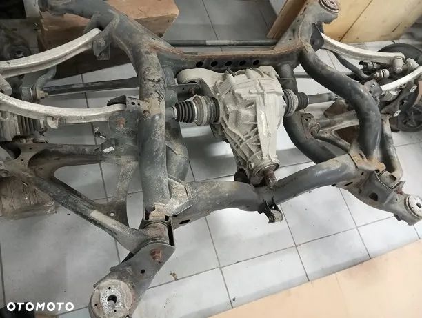 Zawieszenie tył komplet Porsche Cayenne II 4.8GTS 420KM 75P 2014r..