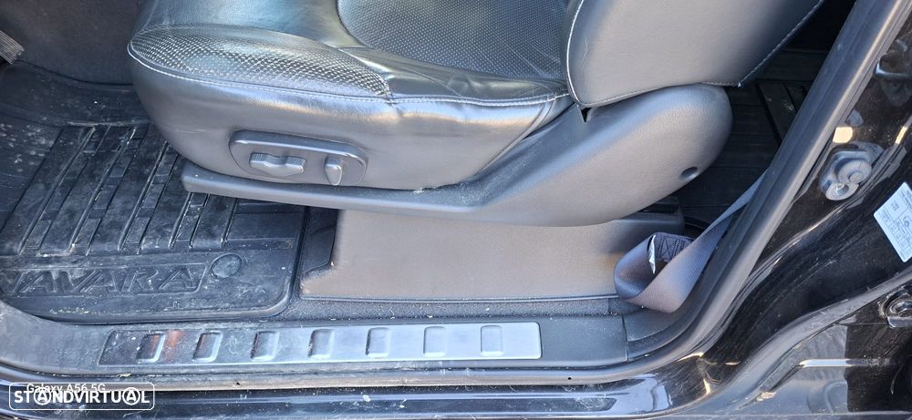 Nissan Navara 3.0 dCi V6 CD LE AT 4WD - 30