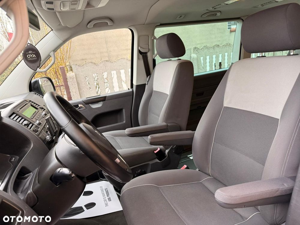Volkswagen Multivan - 15