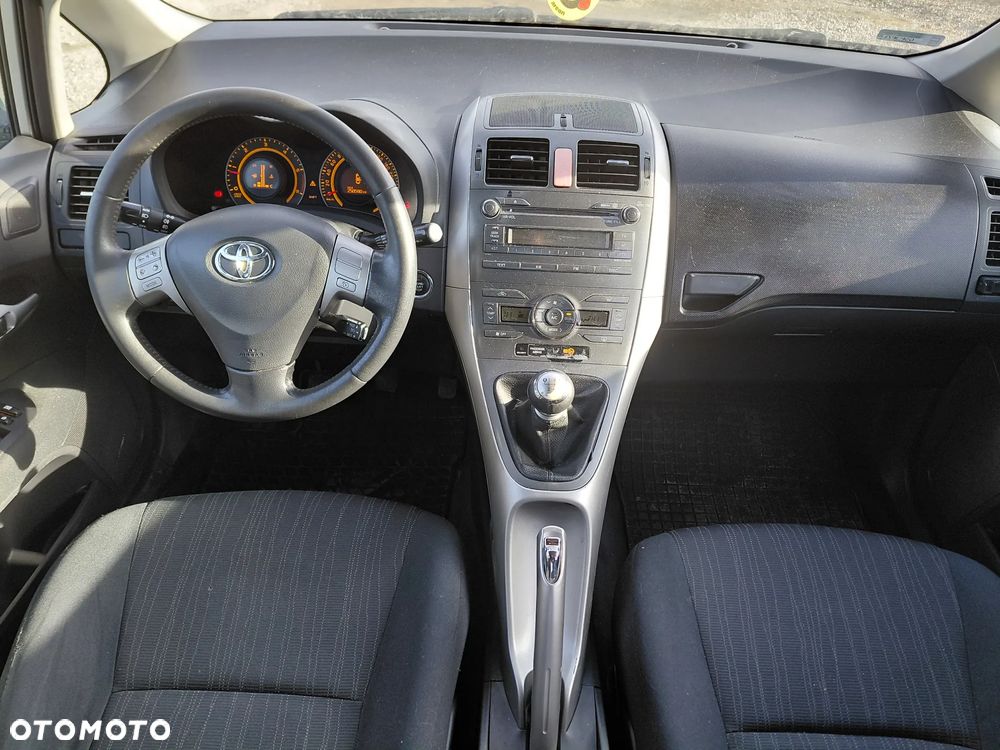 Toyota Auris 2.0 D-4D Sol - 5