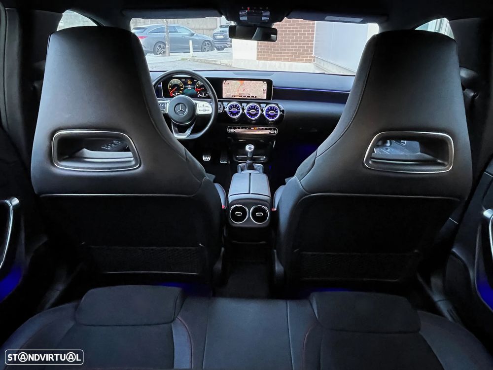 Mercedes-Benz A 180 AMG Line - 10