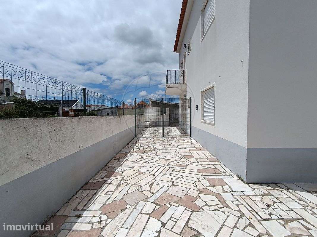 Moradia T2 para arrendamento - Grande imagem: 3/31