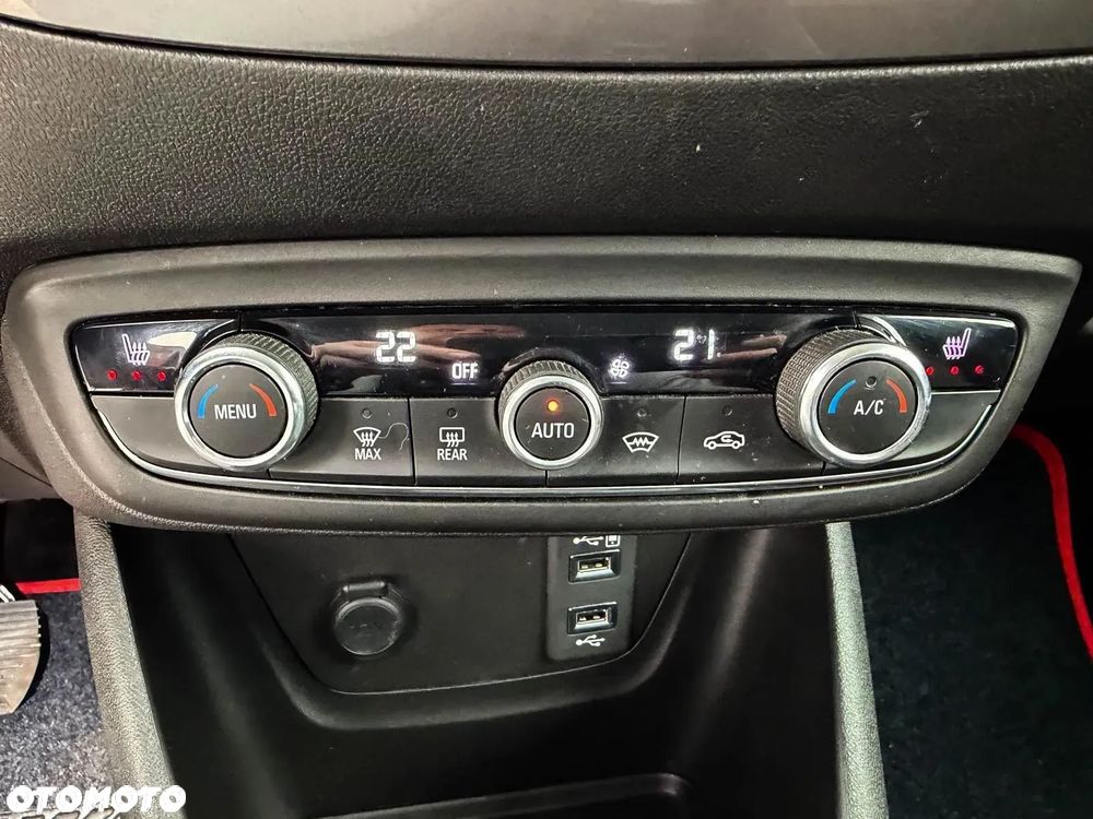 Opel Crossland X - 34