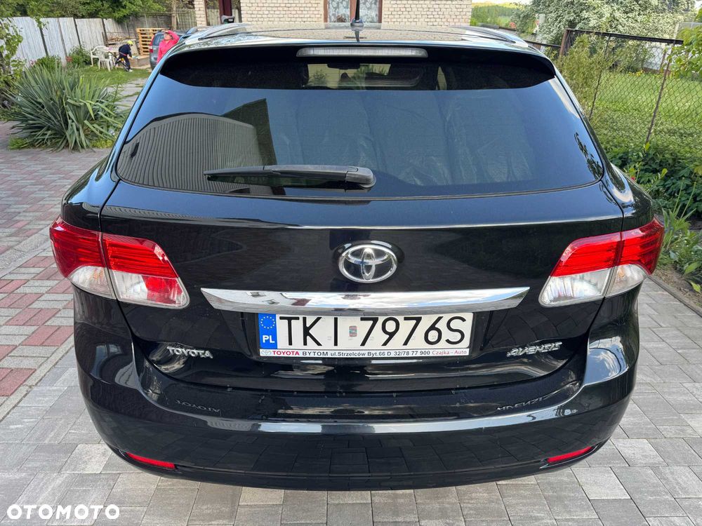 Toyota Avensis - 5